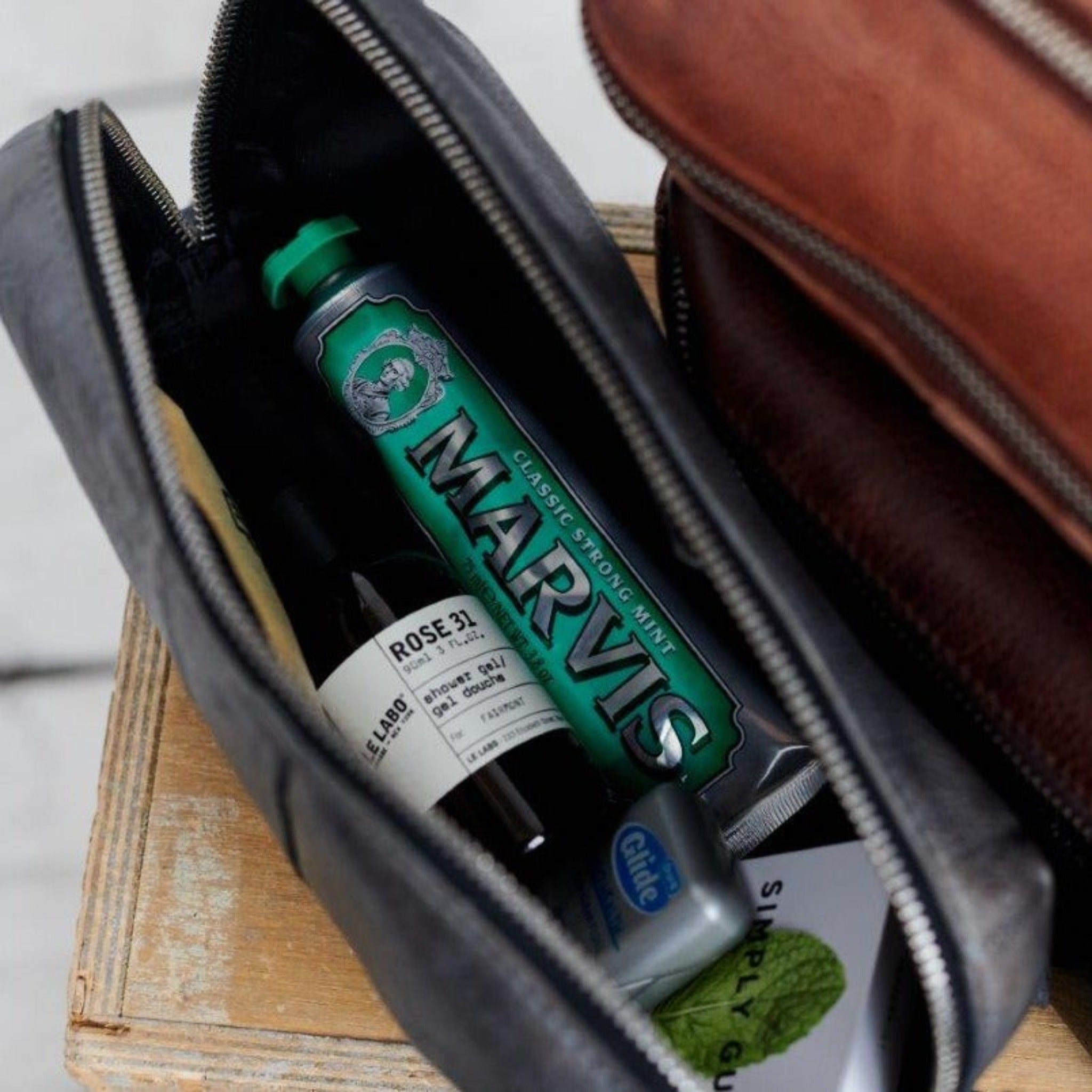 Dale Leather Travel Kit - Image 8