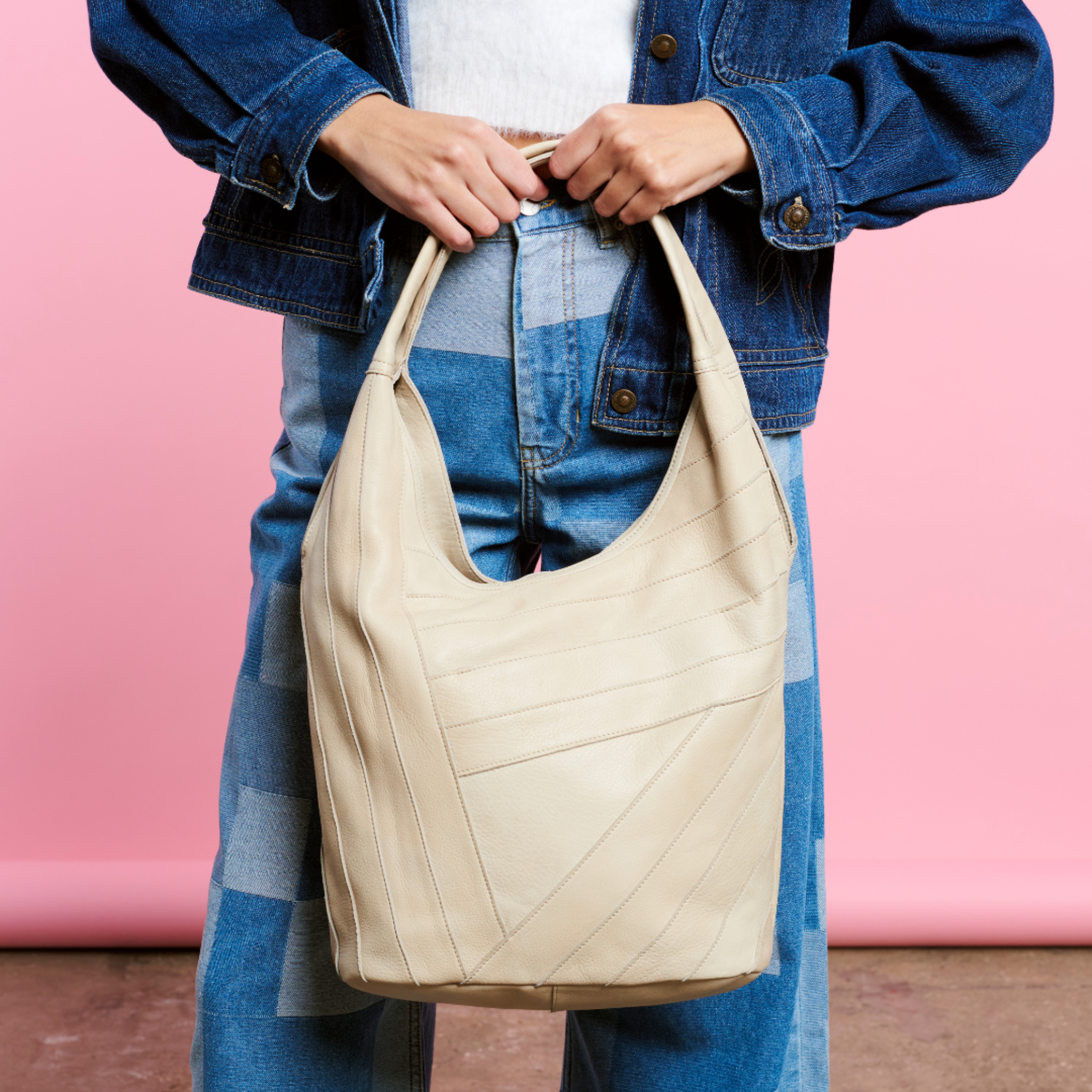Kiki Leather Shoulder Bag - Image 11